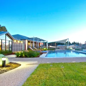 **** Resort Club Wyndham Seven Mile Beach, Trademark Collection By Wyndham Australia